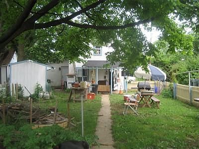 2nd image of 2216 Rugby Rd