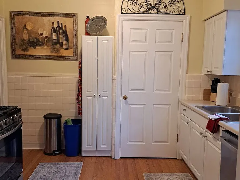 8452 Edna St — Photo 3