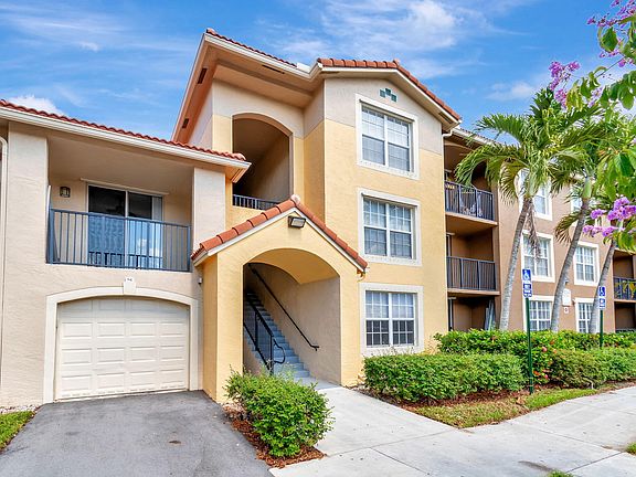 5th image of 15065 Michelangelo Boulevard #103