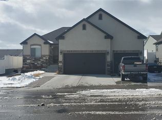 302 Flagstone Dr, Rock Springs, WY 82901
