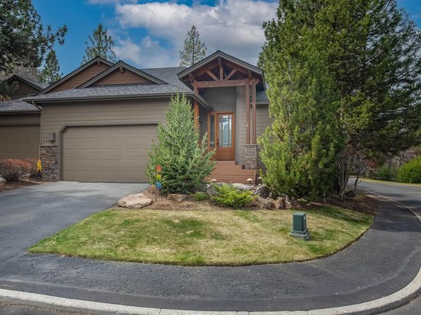 2543 NW Locke Ct