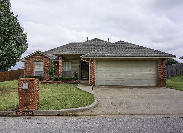 Lovely 1 level brick home