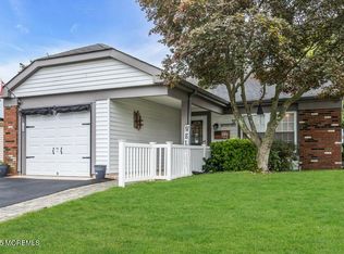 37 Westgate Pl, Manchester, NJ 08759