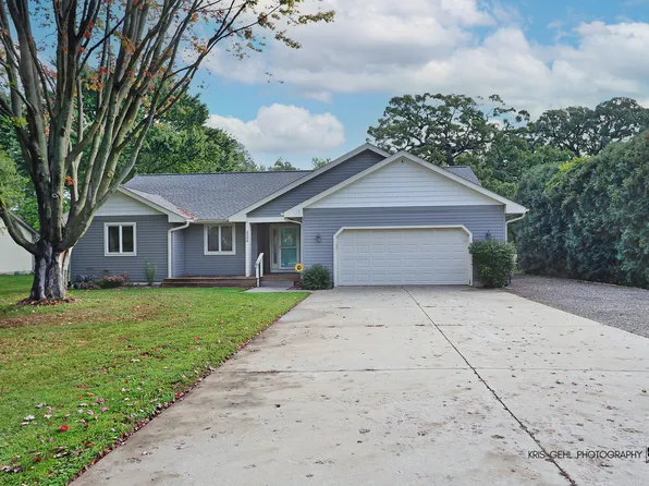 5006 Hickory Way, Johnsburg, IL 60051