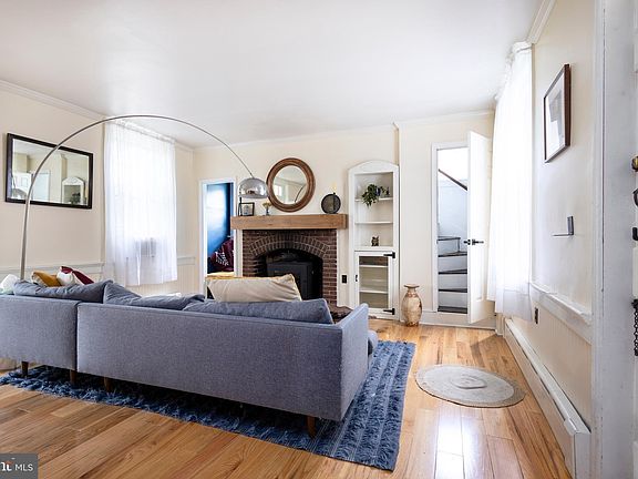 2nd image of 511 N Morton Ave