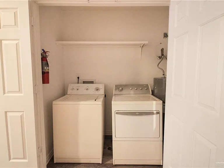 1308 W Prosperity Dr #C — Photo 9
