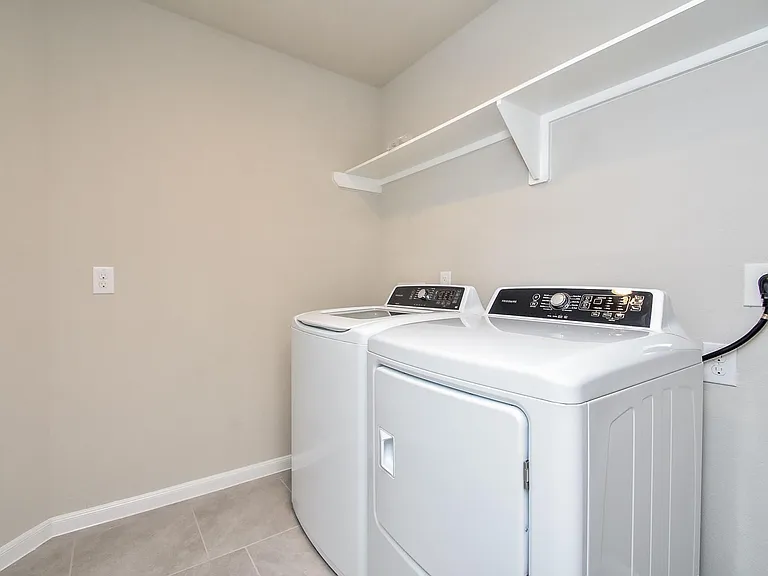 1427 Central Heights Dr — Photo 30
