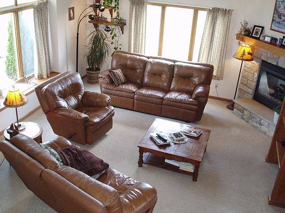 4th image of W2054 Summer Hill Dr