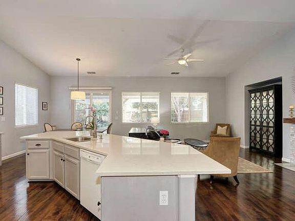 5th image of 5 Dunlin Ct