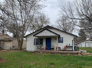 505 E Viener St, Frontenac, KS 66763