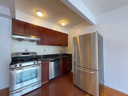 Rented by Compass | media 12