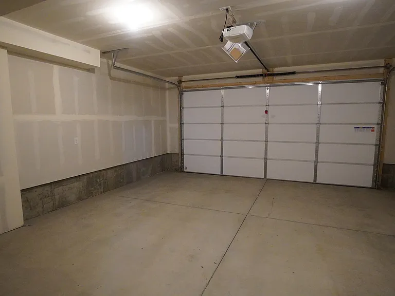 2925 S Highway 89 #12 — Photo 21