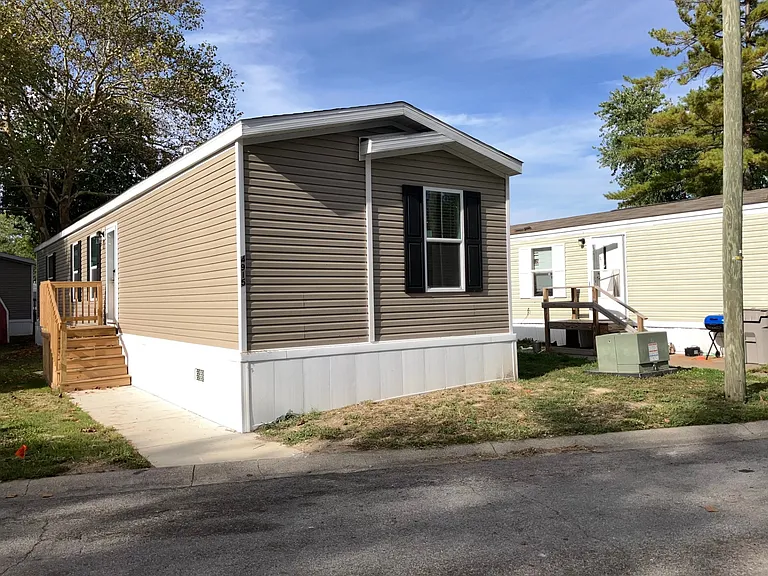 4915 Trace Dr — Photo 1