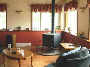 1828 Bon Ox Rd, New Oxford, PA 17350