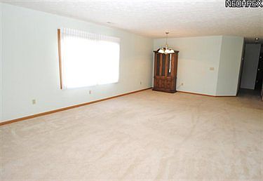 3rd image of 365 Spruce St
