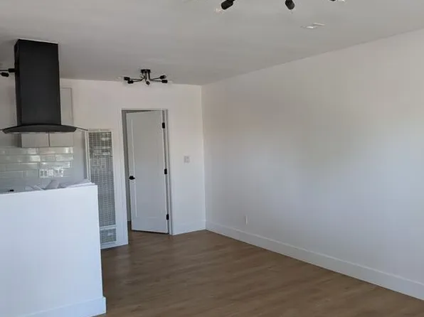 2626 Cloverfield Blvd, Santa Monica, CA