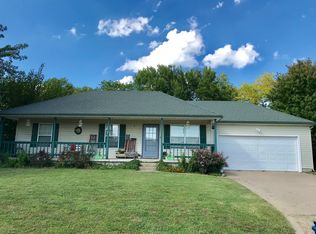 1431 Logan Dr, Webb City, MO 64870