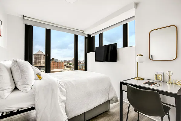 Bedroom, photo 1