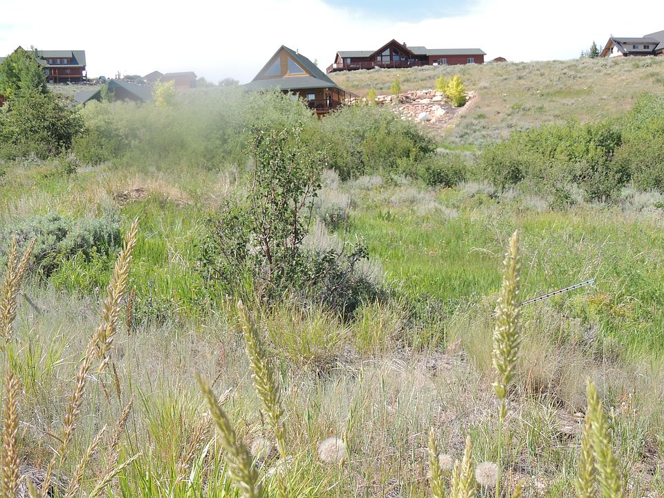 1st image of 760 Loveland Ln