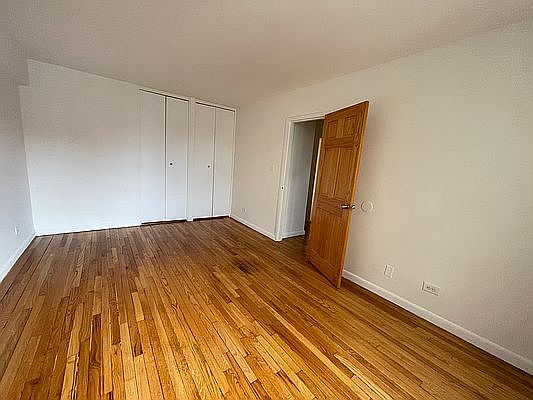 5th image of 23-35 Broadway #2D