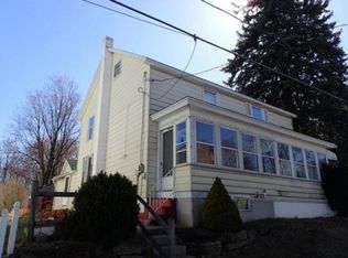 6 E Main St, Junedale, PA 18230