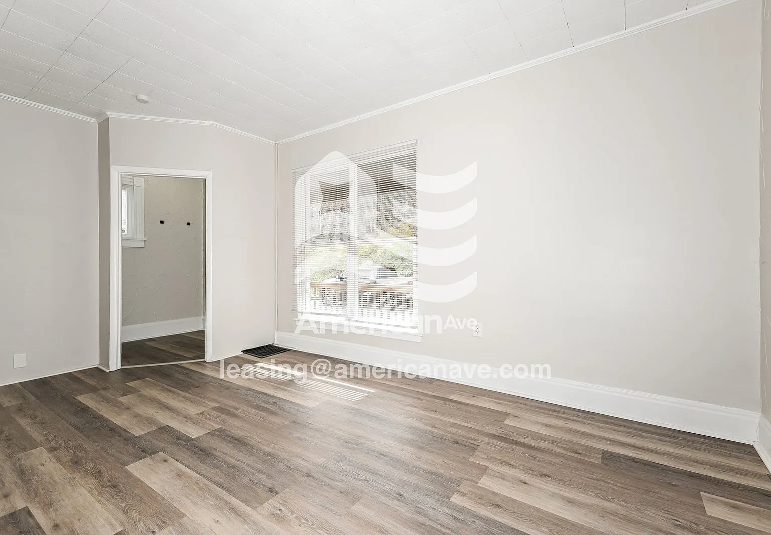 3 bed, 1.0 bath, 1392 sqft, $894 — Photo 3