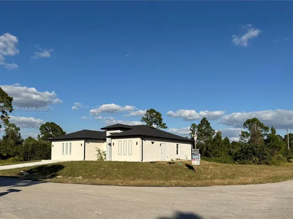 713 Da Vinci Ave S, Lehigh Acres, FL 33974