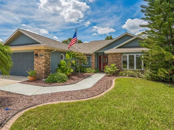 1403 Ventana Dr, Ruskin, FL 33573