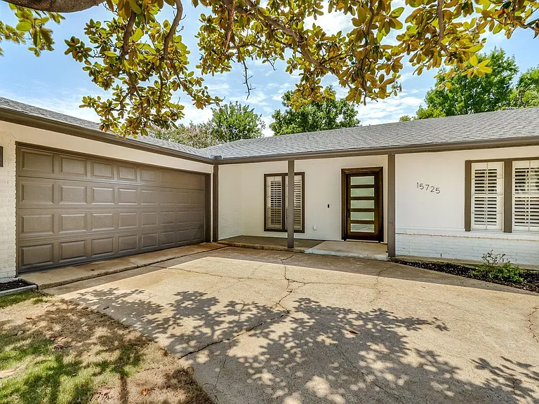 15725 Havenrock Cir — Photo 2