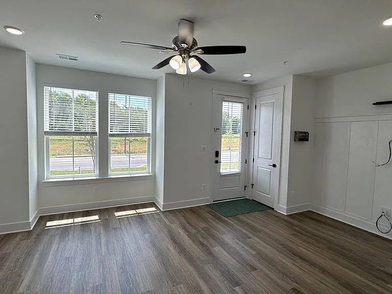 1817 Shookstown Rd #9 — Photo 10