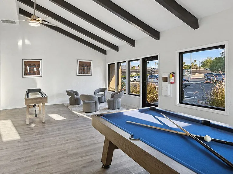 Tanque Verde Apartments — Photo 28