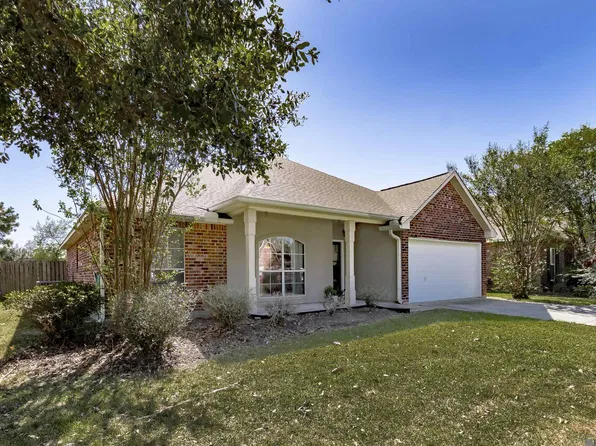 43399 Galvez Oaks Dr, Prairieville, LA 70769