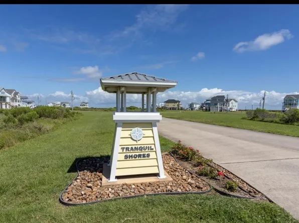 26011 Bay Breeze Dr, Galveston, TX 77554