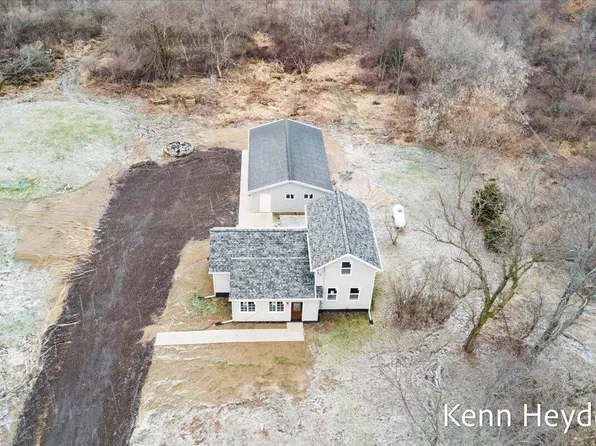 232 23rd St, Otsego, MI 49078