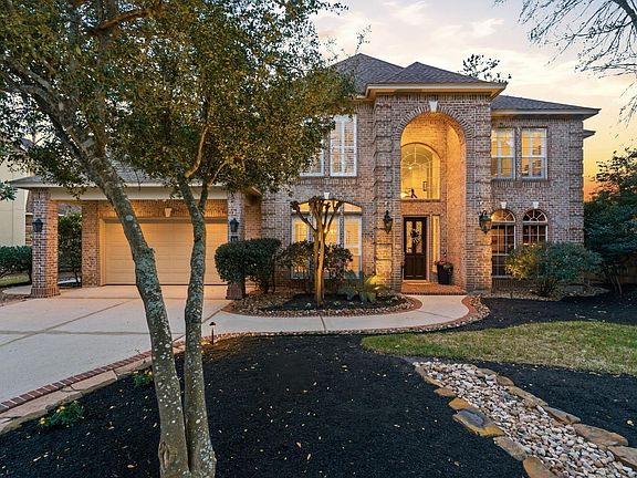 3rd image of 11 Flintshire Pl