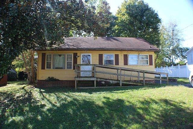 1st image of 219 Marian Dr