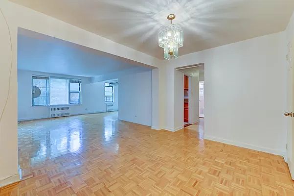 1st image of 8337 Saint James Ave APT 2T