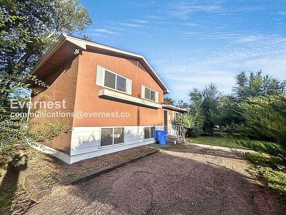 2nd image of 808 S Sheridan Ave