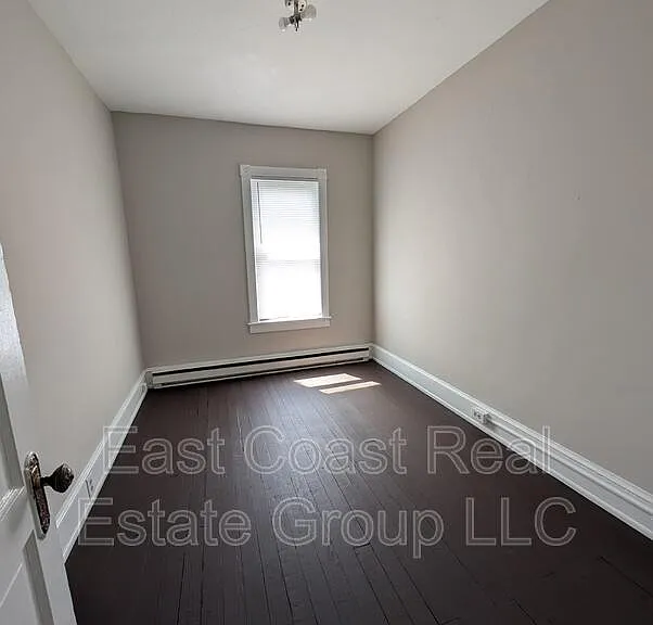 304 1/2 W Martin St — Photo 25