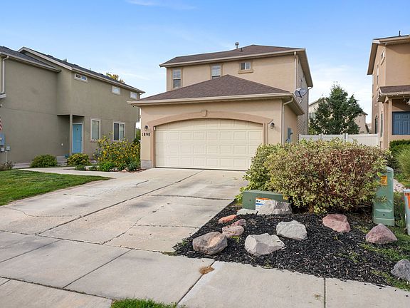 3rd image of 1898 W Pointe Loop