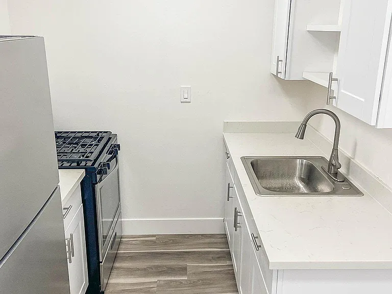 Carlson Drive Apartments — Photo 22