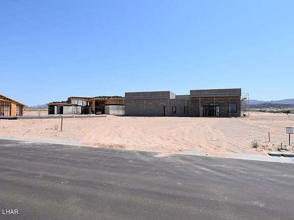 3rd image of 1623 E Laurel Dr Lot 118