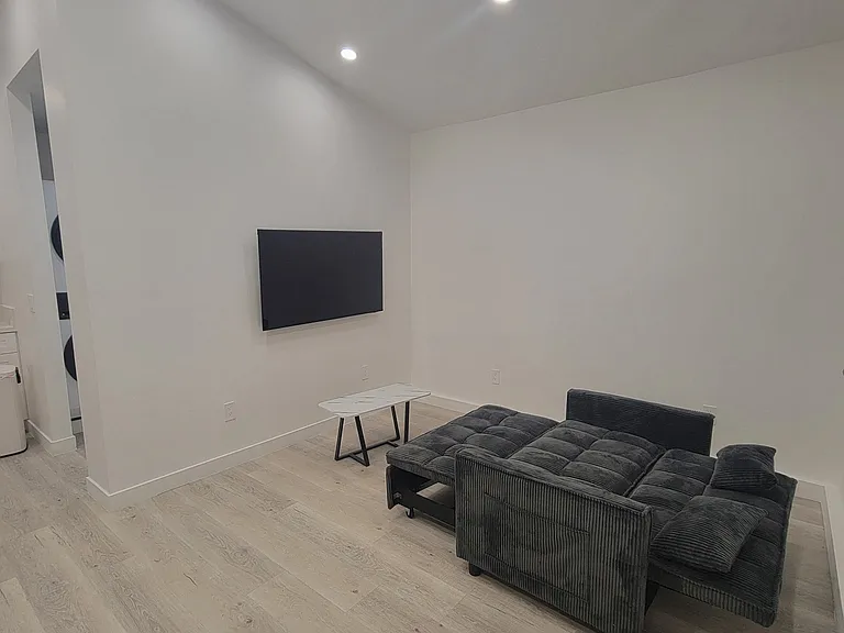 16910 Horace St — Photo 14