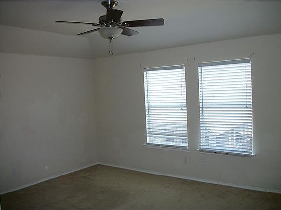5th image of 2049 Meadow Park Dr