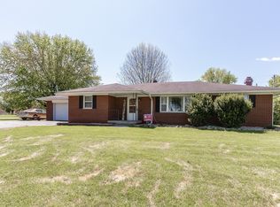 6111 Bluff Acres Dr, Greenwood, IN