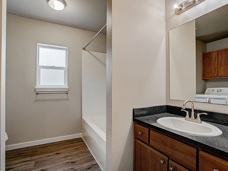 Legacy Oaks Apartments — Photo 22