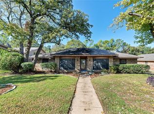 2630 Sunlight Dr, Arlington, TX 76006