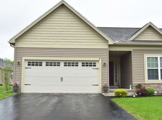 7 Harbour Oaks Way, Gates, NY 14624