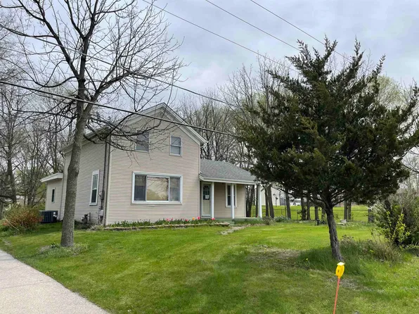 6934 11th St, Rockford, IL 61109