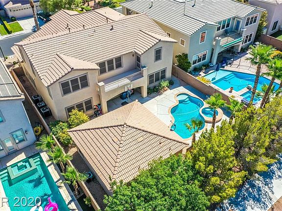 3rd image of 4684 Laurentia Ave